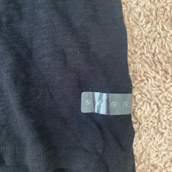 2/$20 or 3/$25 Black Tee NWT Sz S - Picture 5 of 8